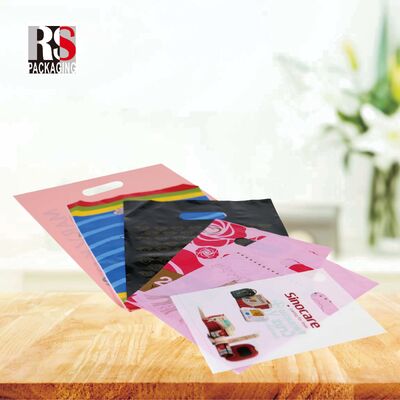 acheter Sacs à main personnalisés Sacs à main d'emballage en plastique Sacs à main de magasinage Design léger et portable online manufacture